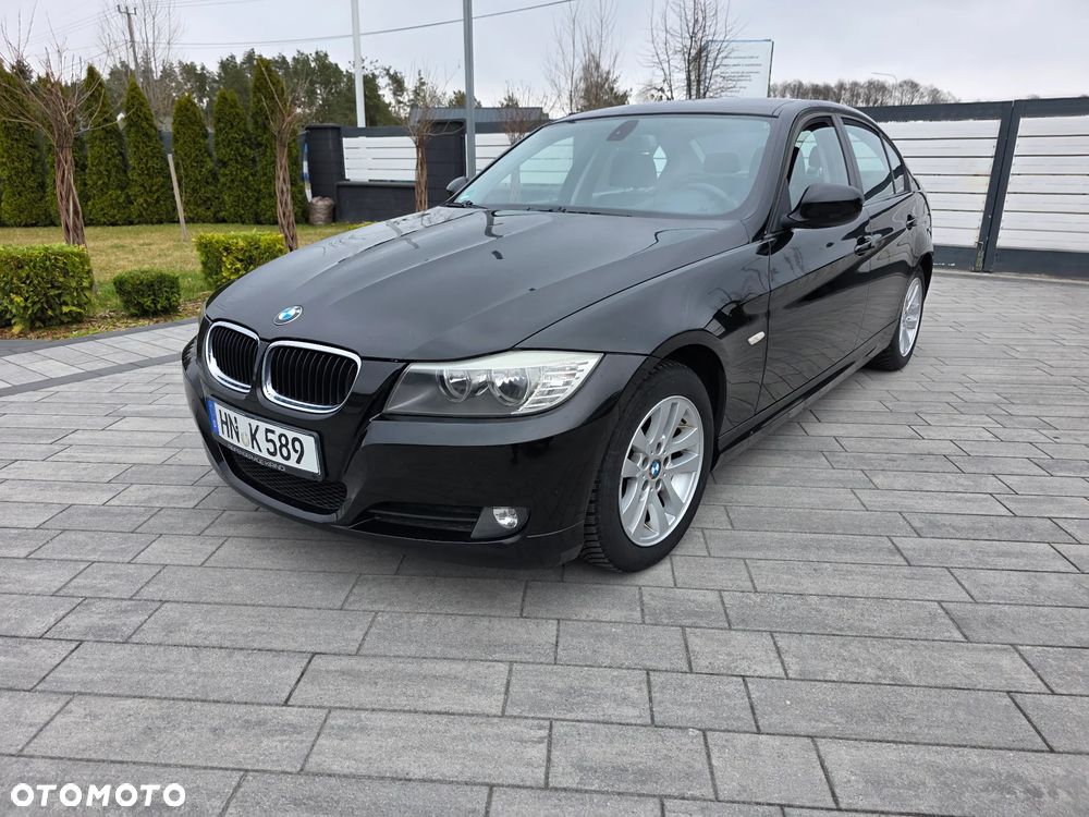 BMW Seria 3 318d DPF - 8