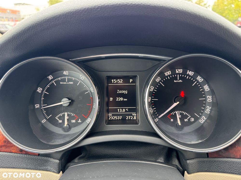 Skoda Superb 1.8 TSI Elegance DSG - 9