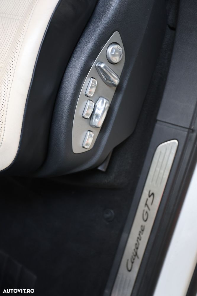 Porsche Cayenne 3.6 L GTS - 26