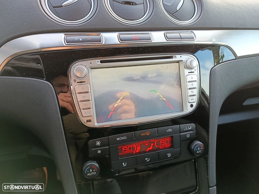 Ford Galaxy 2.0 TDCi Titanium - 11