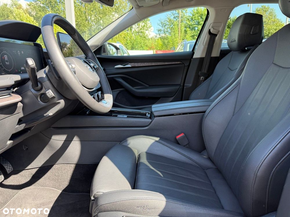 Skoda Superb 2.0 TDI SCR 4x4 L&K DSG - 20