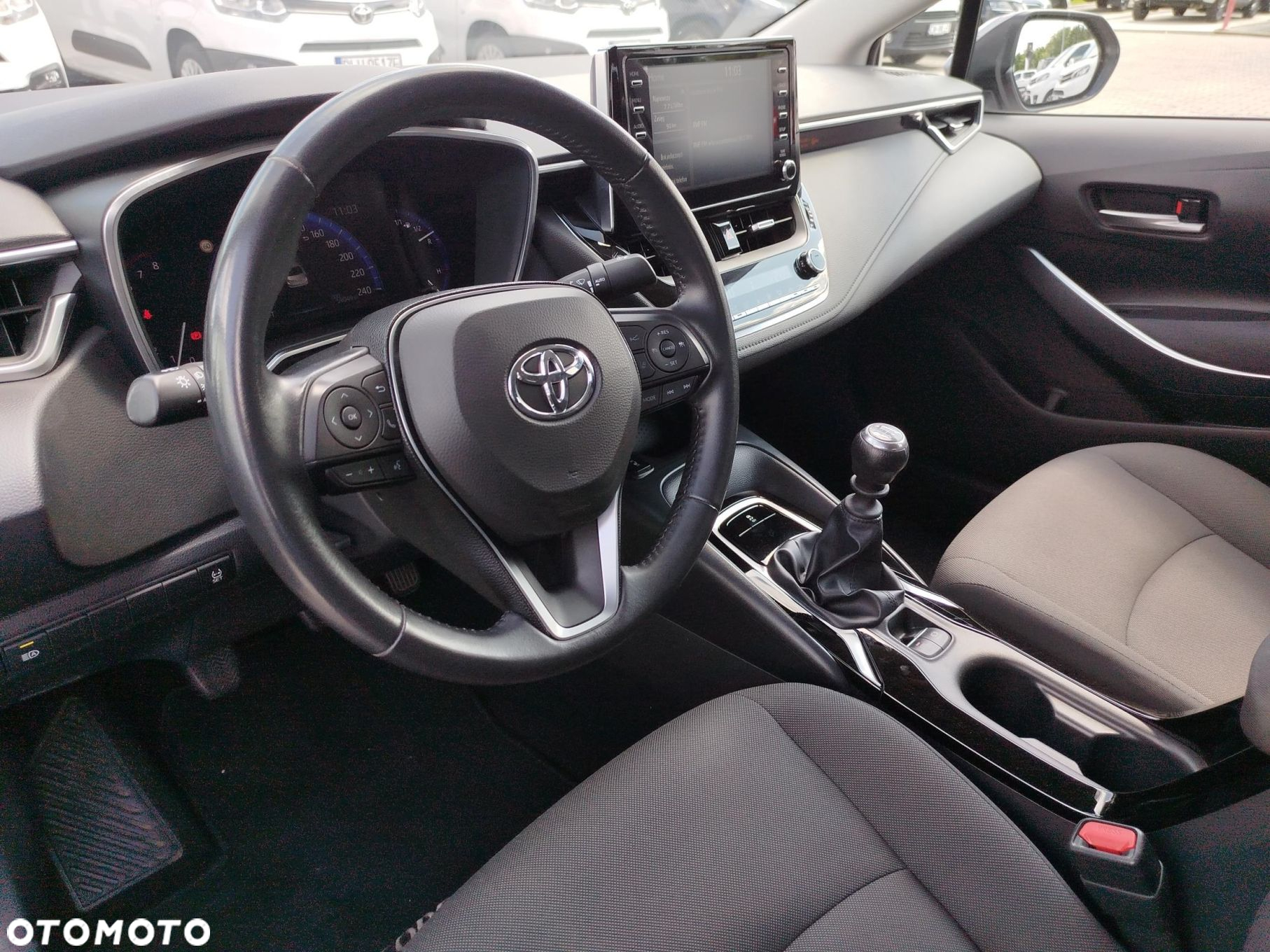 Toyota Corolla - 10
