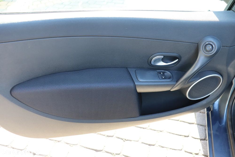 Renault Clio - 11