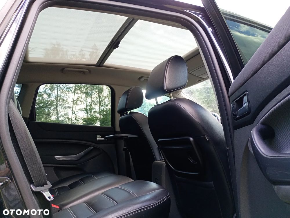 Ford Kuga - 23