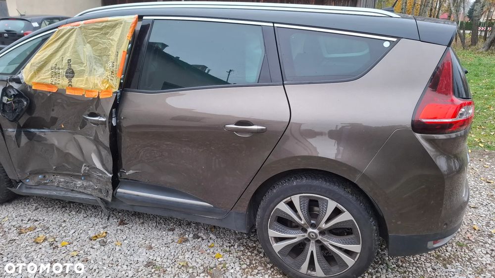 Renault Scenic - 6