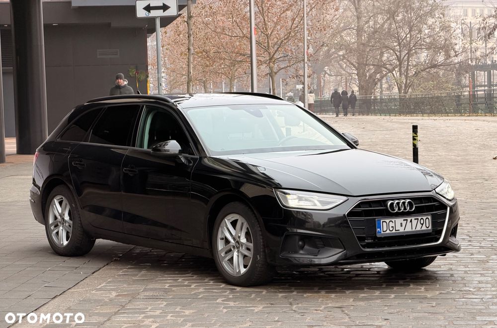 Audi A4 Avant 35 TDI S tronic - 2