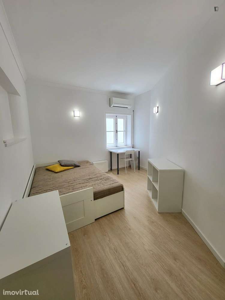 Quarto - localizado em Rio Tinto Porto - Grande imagem: 3/57