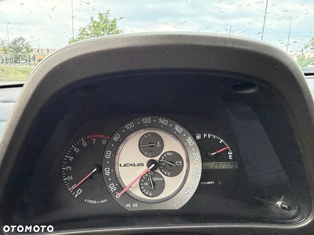 Lexus IS 200 Elegance - 9