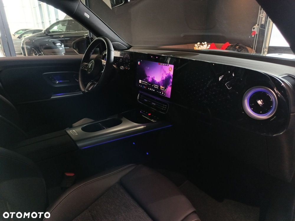 Mercedes-Benz GLB - 21