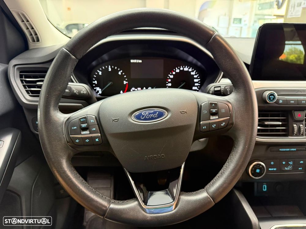 Ford Focus SW 1.5 TDCi EcoBlue Business - 19