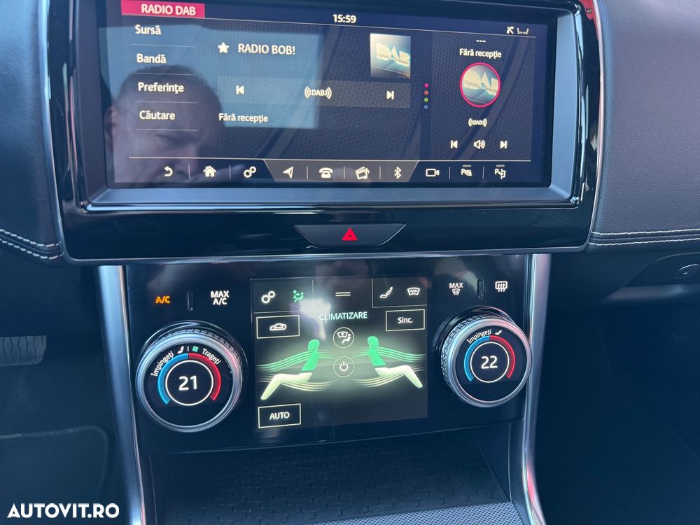 Jaguar E-Pace D180 AWD R-Dynamic S - 29