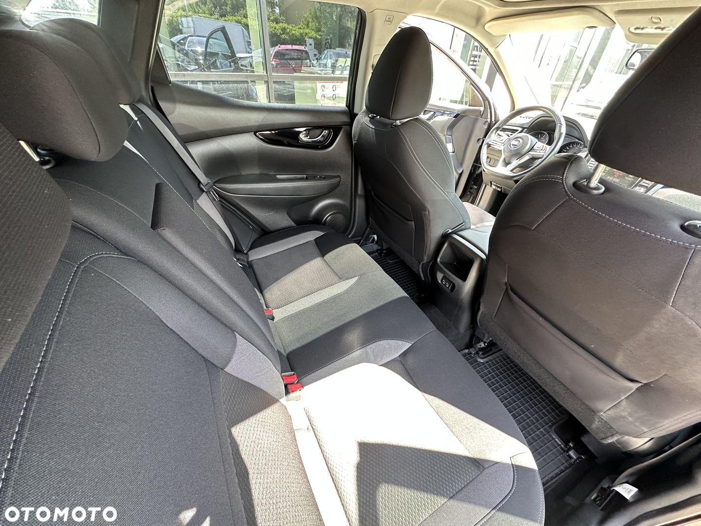 Nissan Qashqai 1.3 DIG-T N-Connecta DCT - 11
