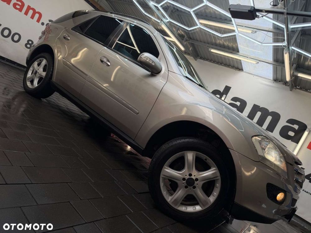 Mercedes-Benz ML - 28