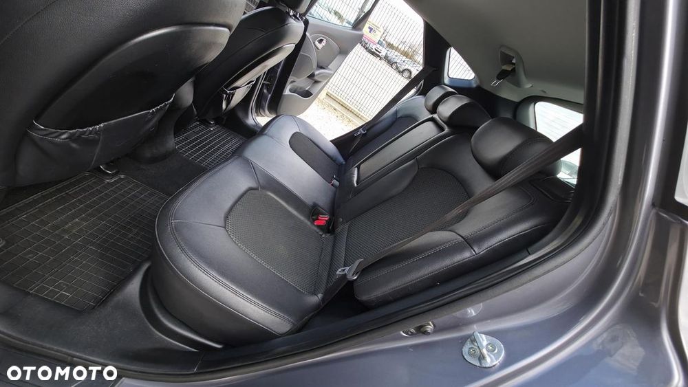 Hyundai ix35 1.6 GDI Premium 2WD - 24