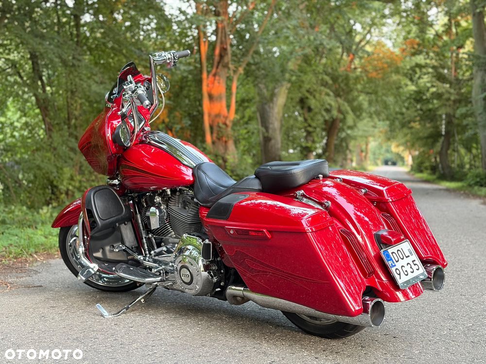 Harley-Davidson CVO Street Glide - 8