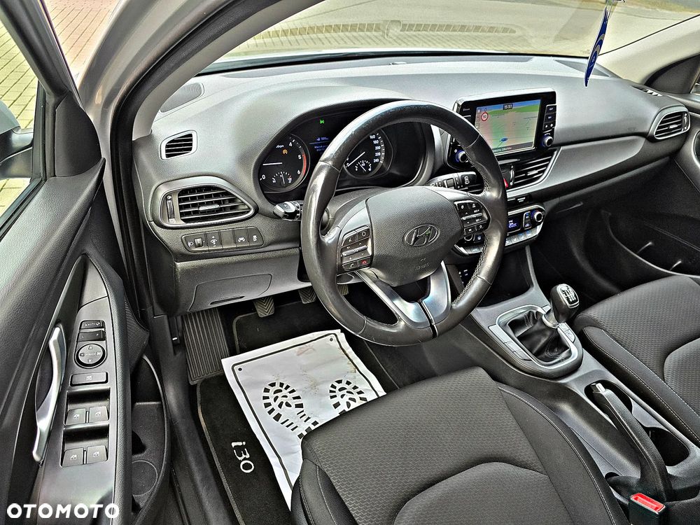 Hyundai i30 1.6 CRDI Fifa World Cup Edition - 5