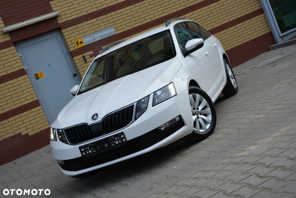 Skoda Octavia 1.6 TDI Premium Edition - 27