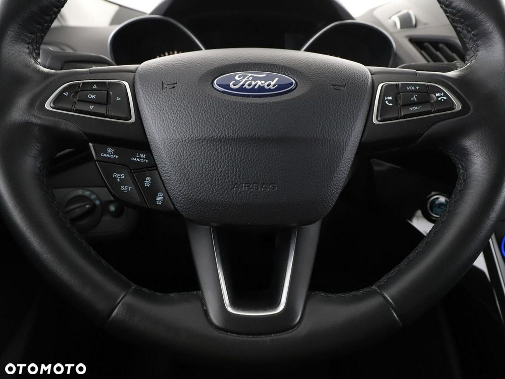 Ford Kuga 1.5 EcoBoost 2x4 Titanium - 21