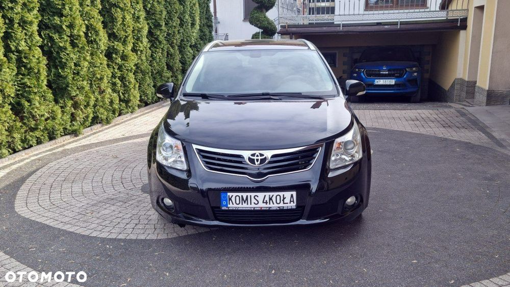 Toyota Avensis - 9