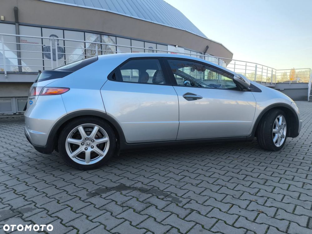 Honda Civic 1.8 Sport - 8