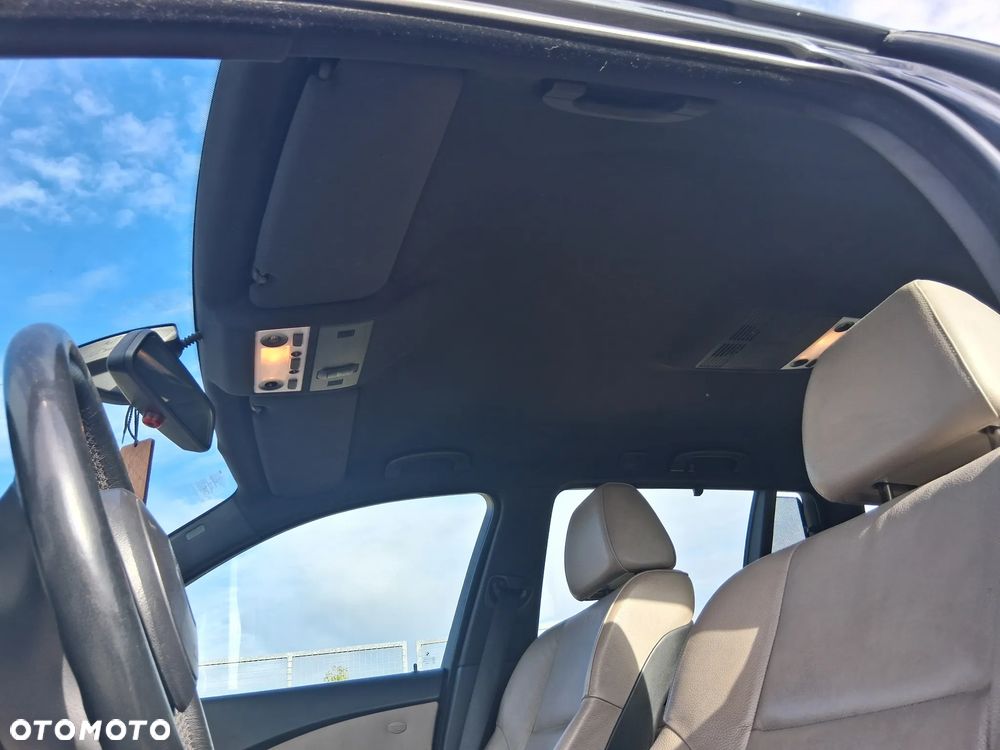 BMW Seria 5 2005 photo 5