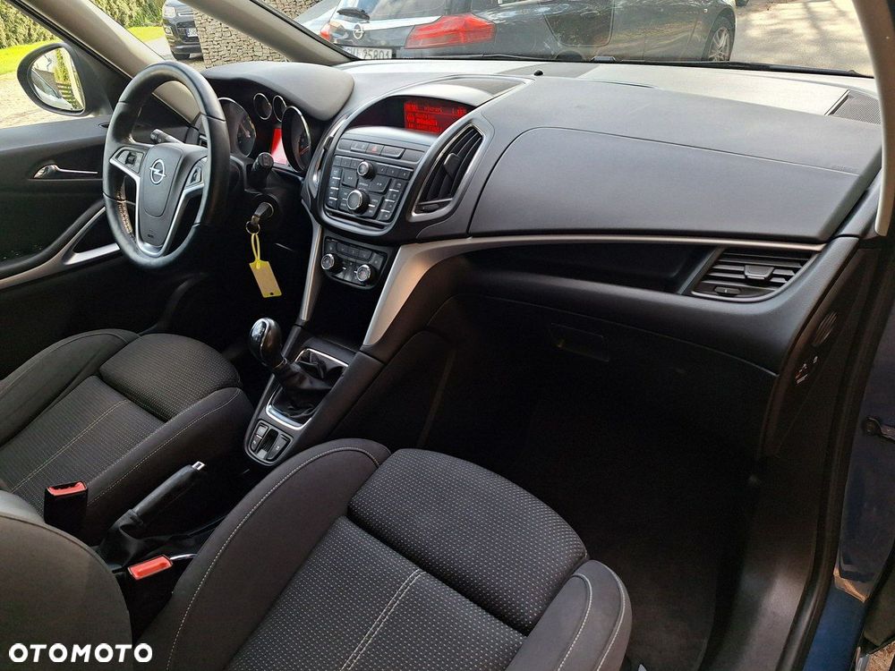 Opel Zafira - 13
