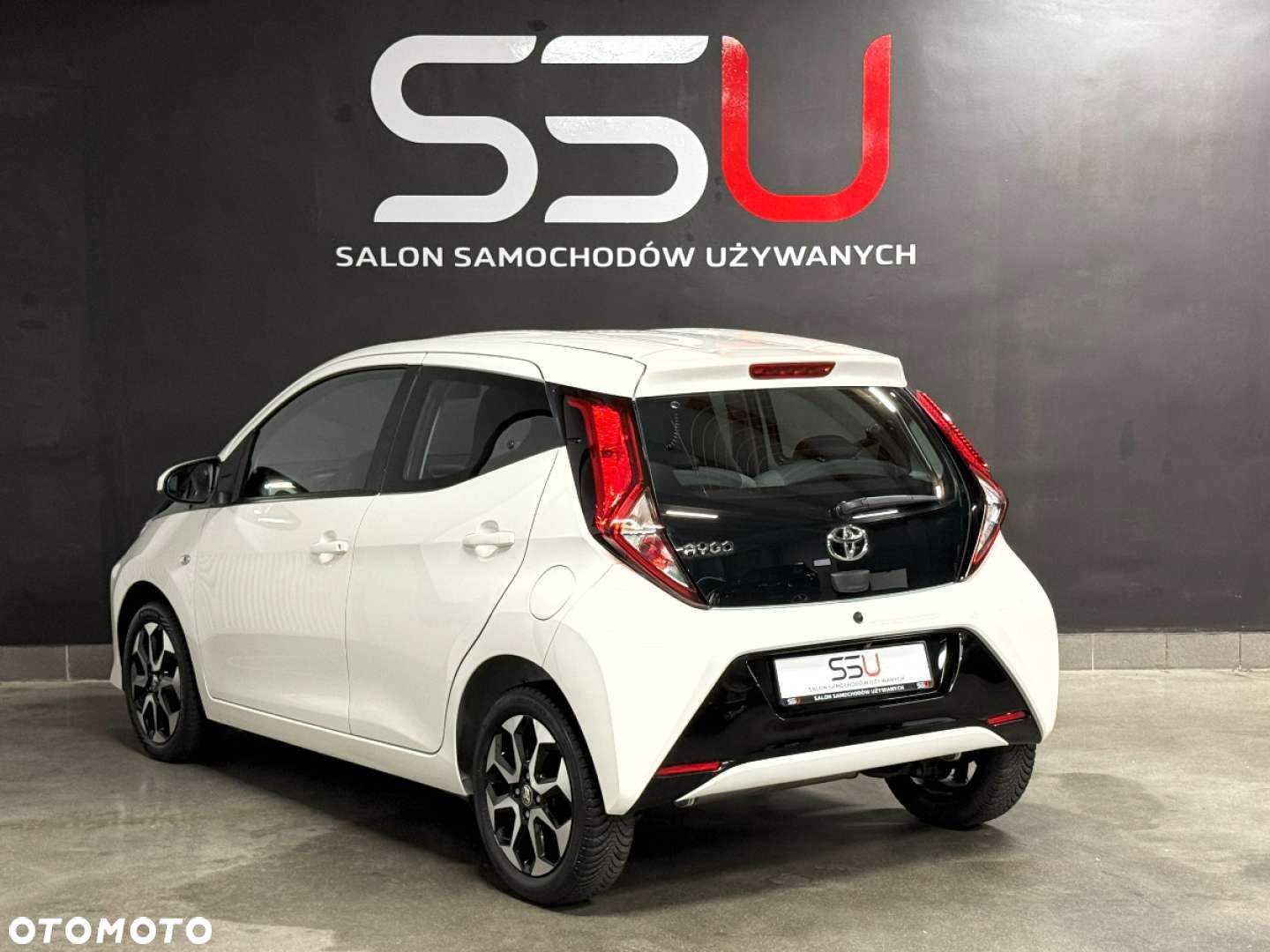 Toyota Aygo x-play connect - 15