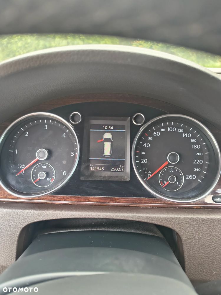 Volkswagen Passat 2.0 TDI Comfortline DSG - 10