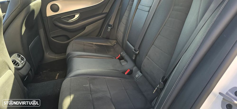 Mercedes-Benz E 300 de AMG Line - 9