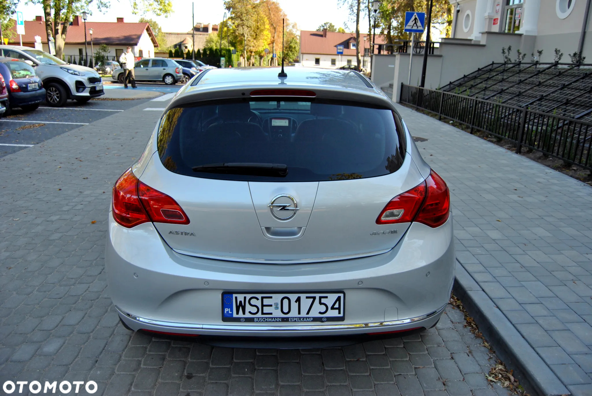 Opel Astra IV 1.4 T Cosmo - 13