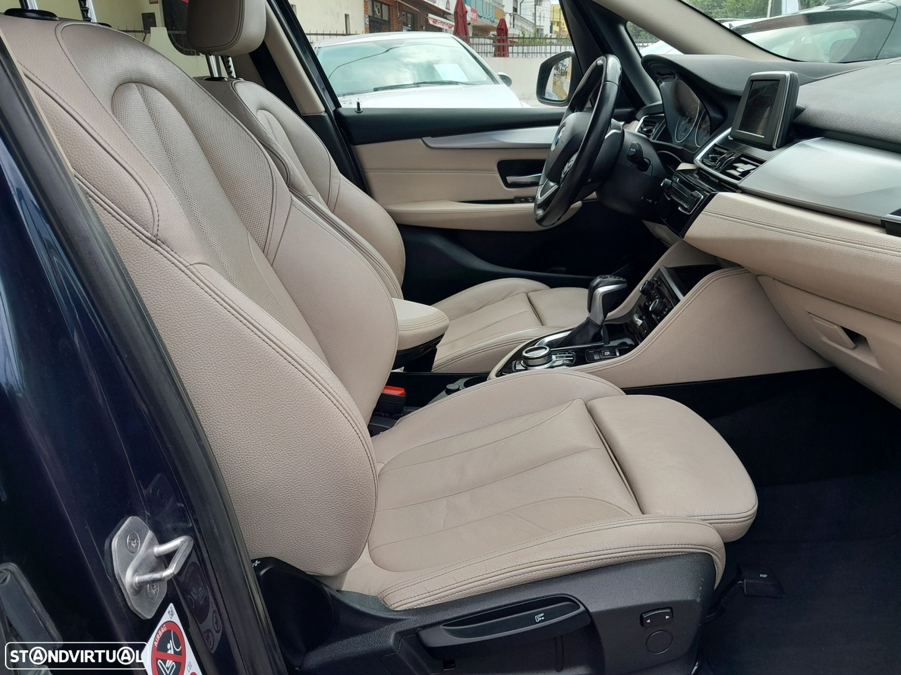 BMW 218 Gran Tourer d 7L Line Luxury Auto - 18