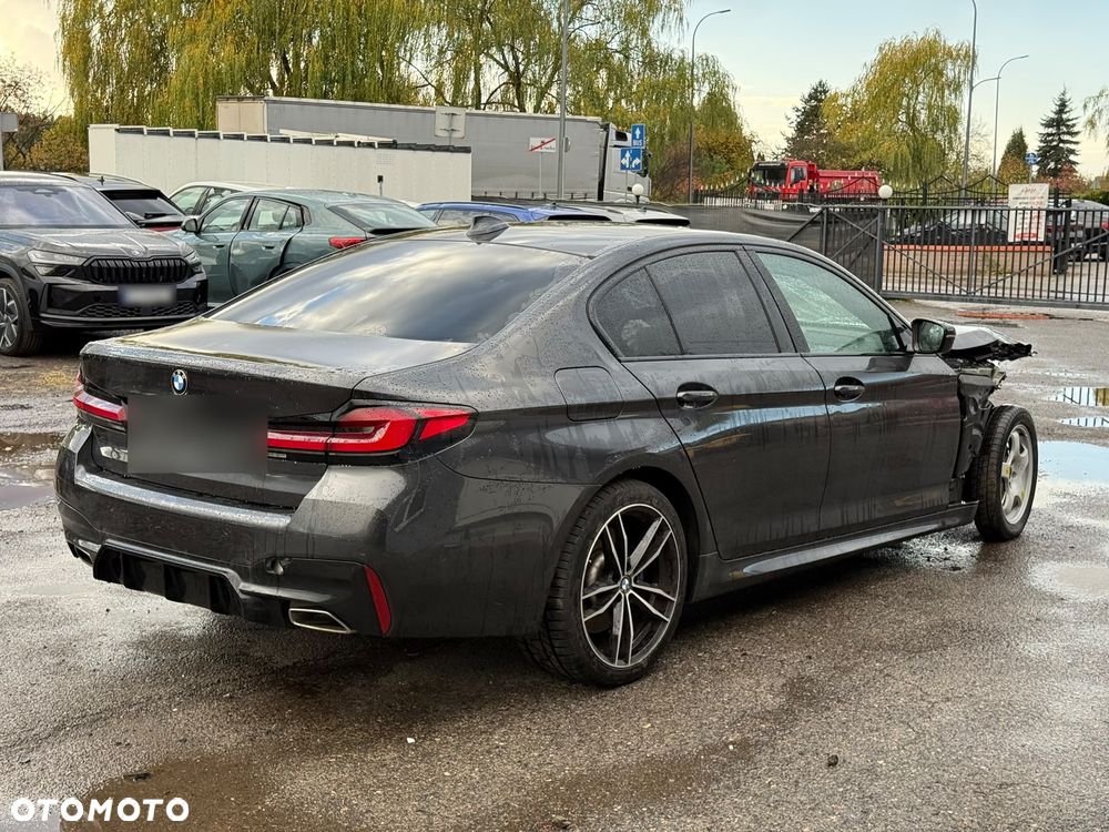 BMW Seria 5 530i M Sport Edition - 11