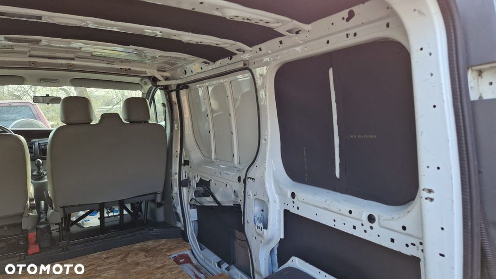 Opel Vivaro 2.0CDTI - 19