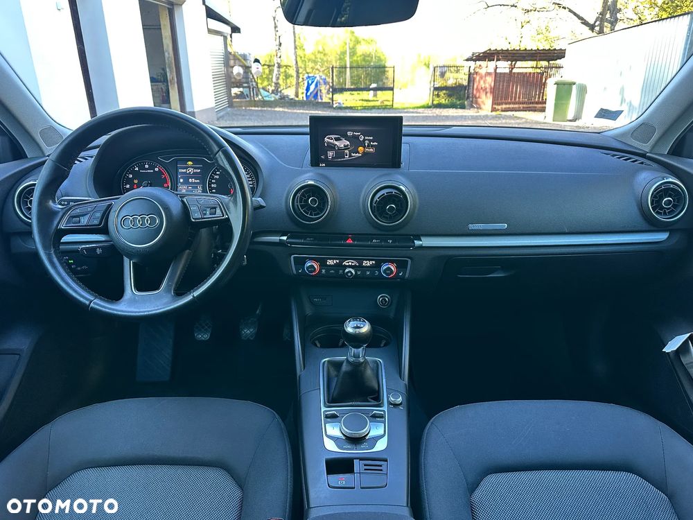 Audi A3 Sportback - 12
