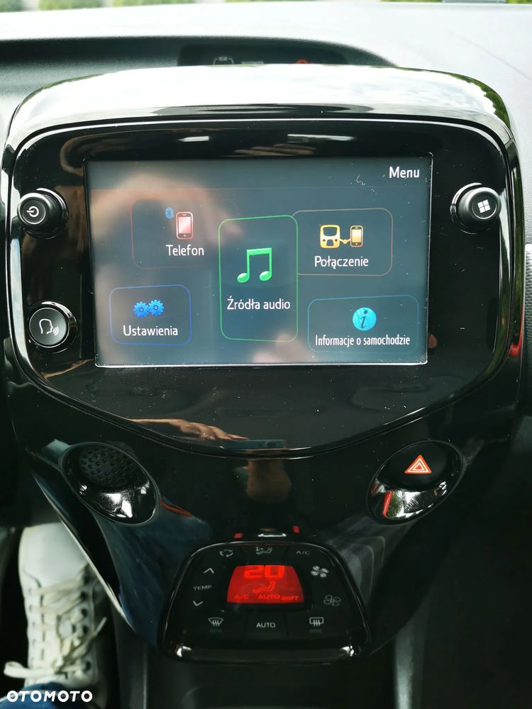 Peugeot 108 VTI 72 Style - 23