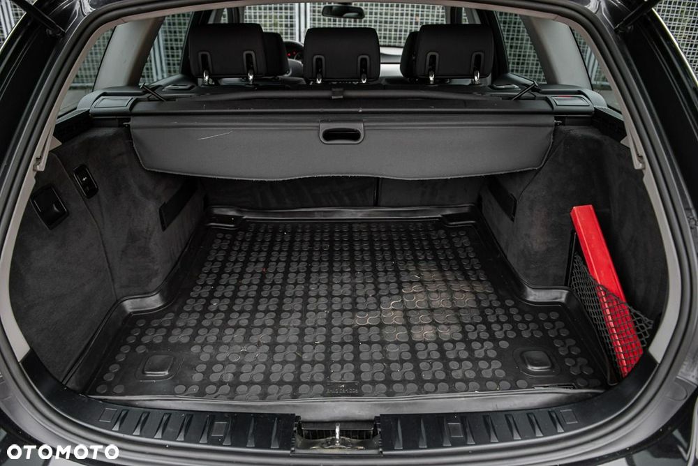 BMW Seria 3 - 26