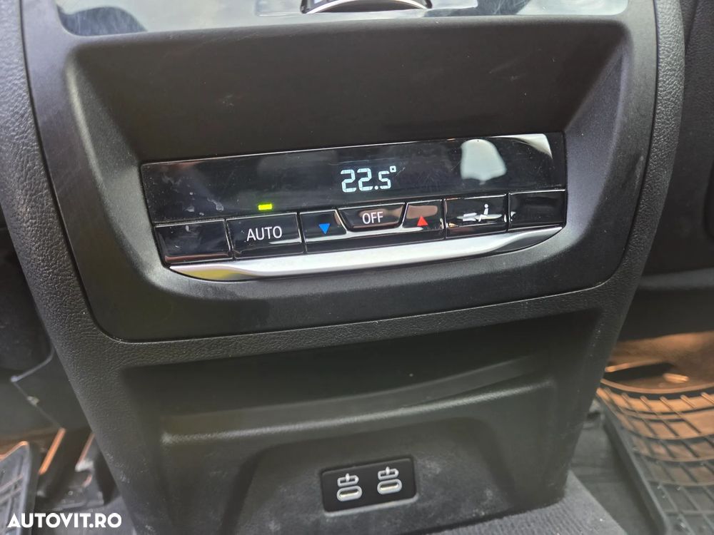 BMW iX3 - 21