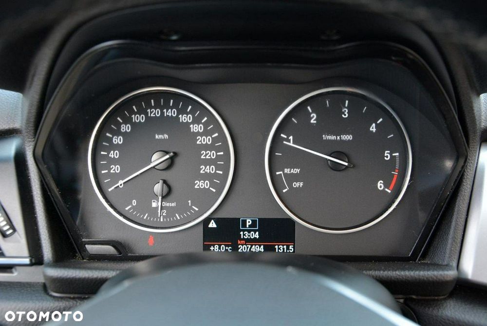 BMW Seria 2 218d - 26