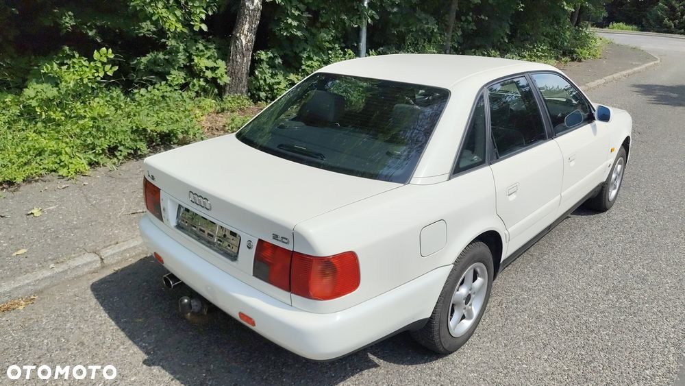 Audi 100 - 4