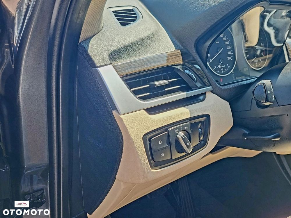 BMW X1 - 32