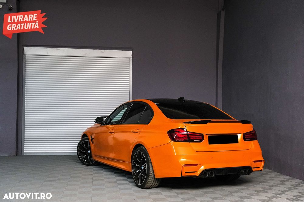 Stopuri OLED BMW Seria 3 F30 (2011-2019) F35 F80 Rosu Fumuriu M4 Design cu Semnal - livrare gratuita - 2
