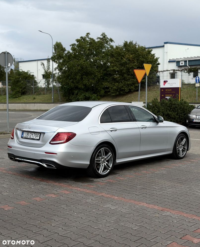 Mercedes-Benz Klasa E 220 d 4-Matic 9G-TRONIC - 6