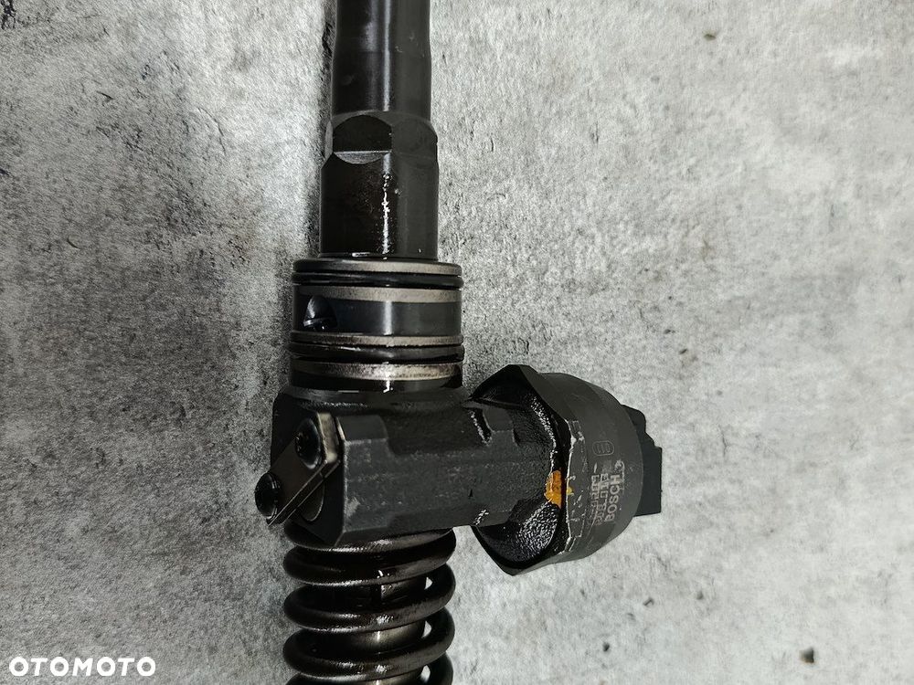 POMPOWTRYSK AUDI A4 B6 038130073AN 0414720209  BOSCH 1.9 TDI - 6