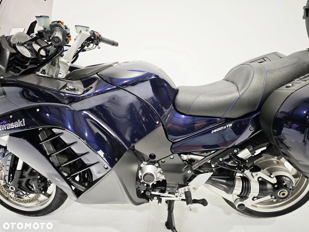 Kawasaki GTR - 18
