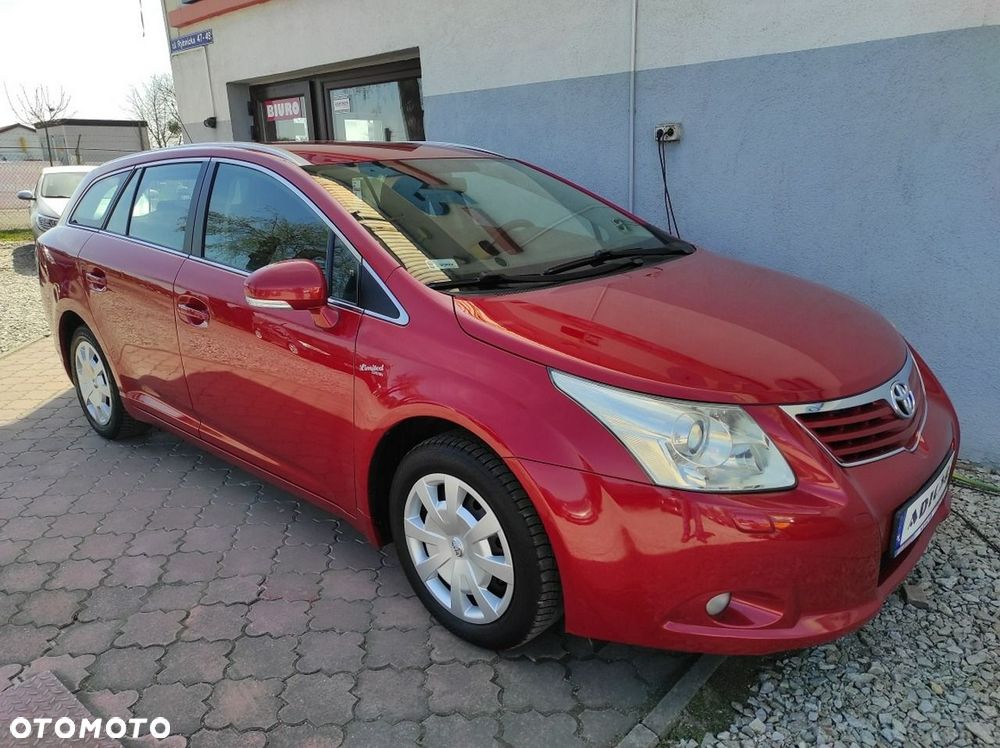 Toyota Avensis - 8