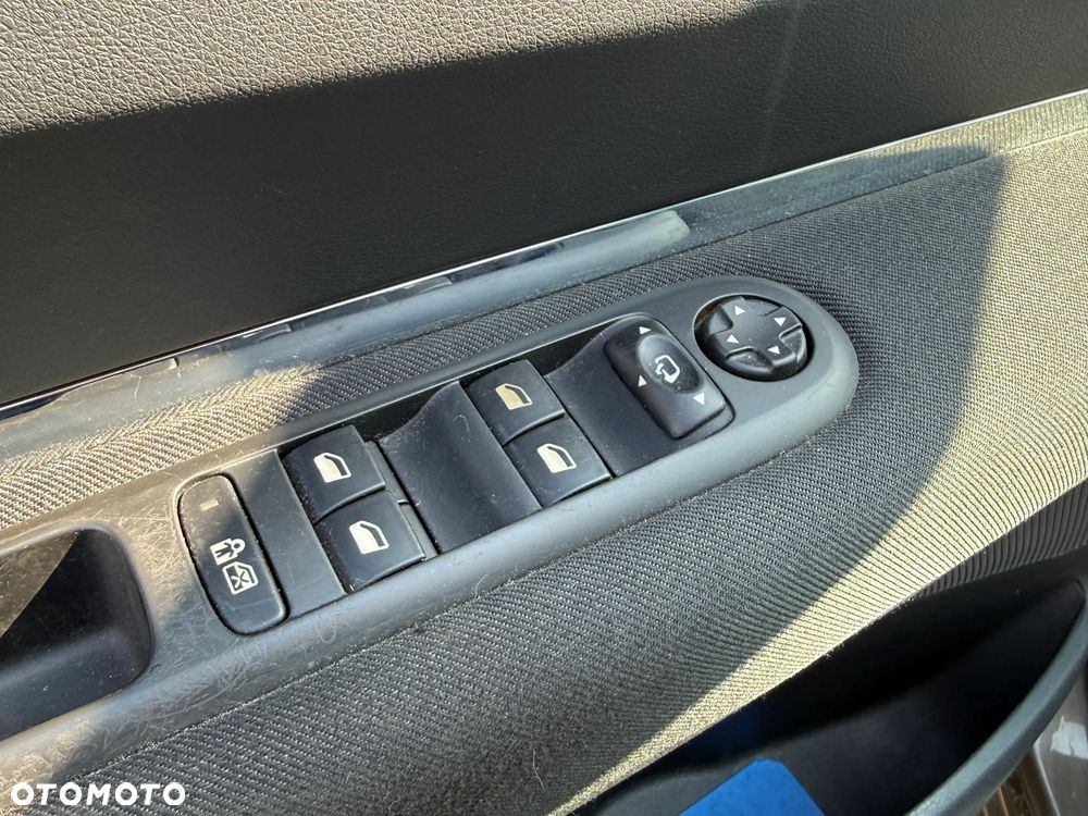 Peugeot 3008 155 THP Active - 14