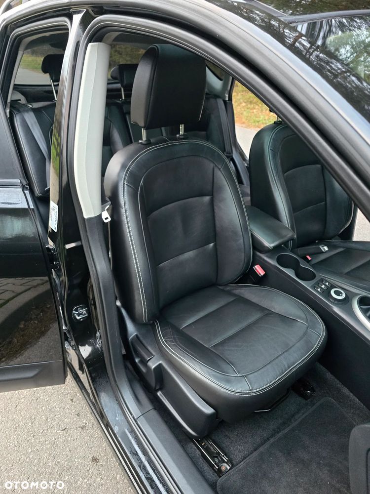 Nissan Qashqai 2.0 4x4 Tekna - 23