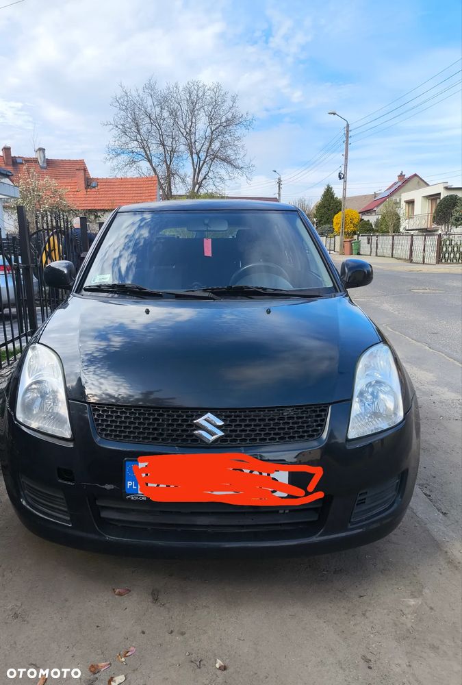Suzuki Swift - 1