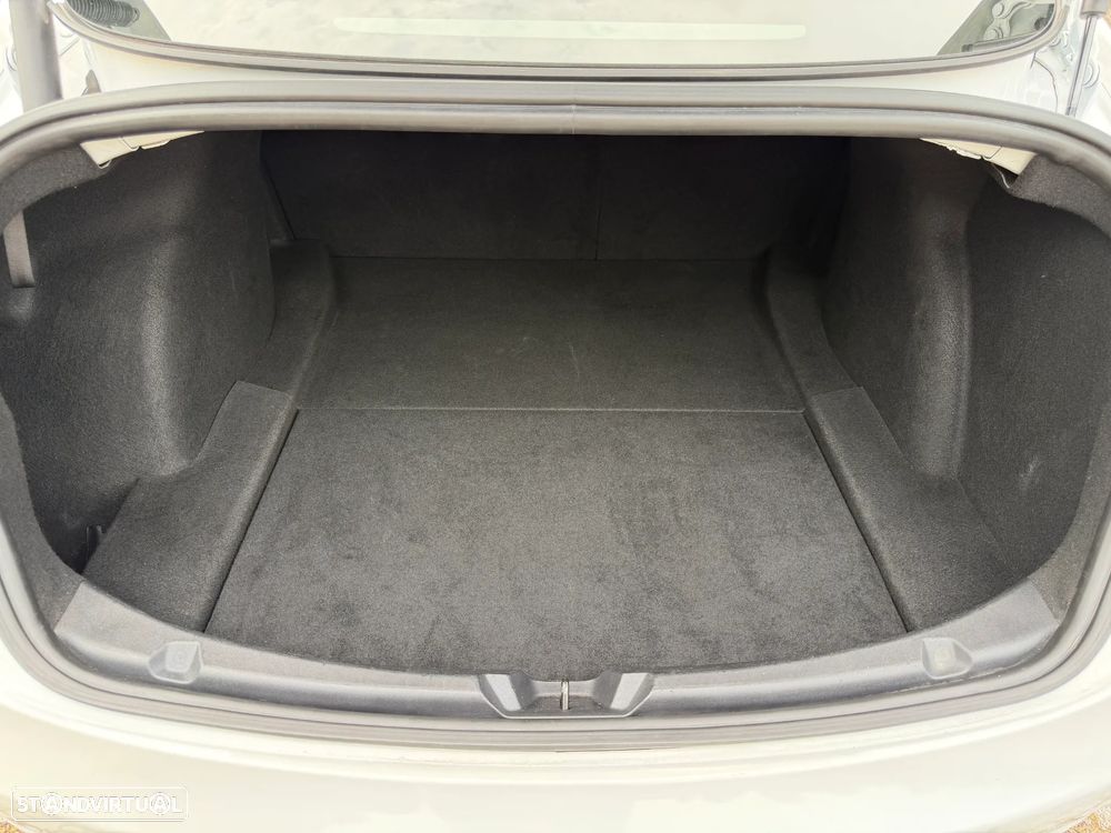 Tesla Model 3 Standard Range Plus RWD - 23
