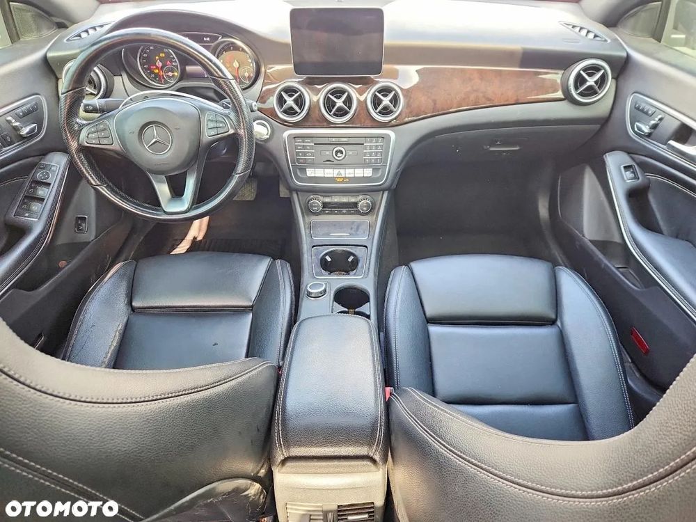Mercedes-Benz CLA 250 4Matic 7G-DCT AMG Line - 7